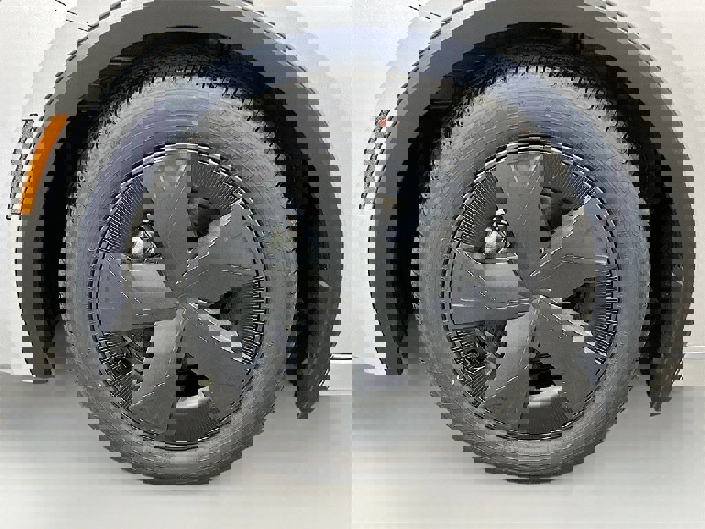 New 2026 Toyota Prius LE image 8