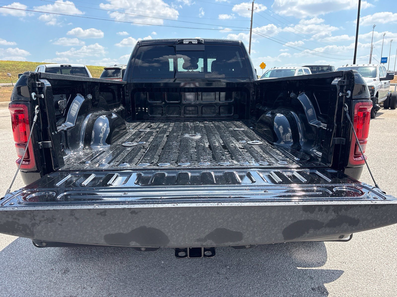 New 2026 RAM 3500 Tradesman AWD/4WD image 29