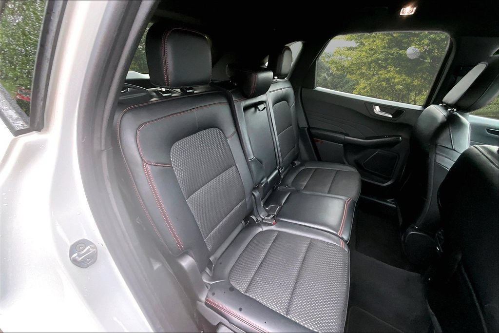 Used 2024 Ford Escape ST-Line w/ Tech Pack #1 AWD/4WD image 27