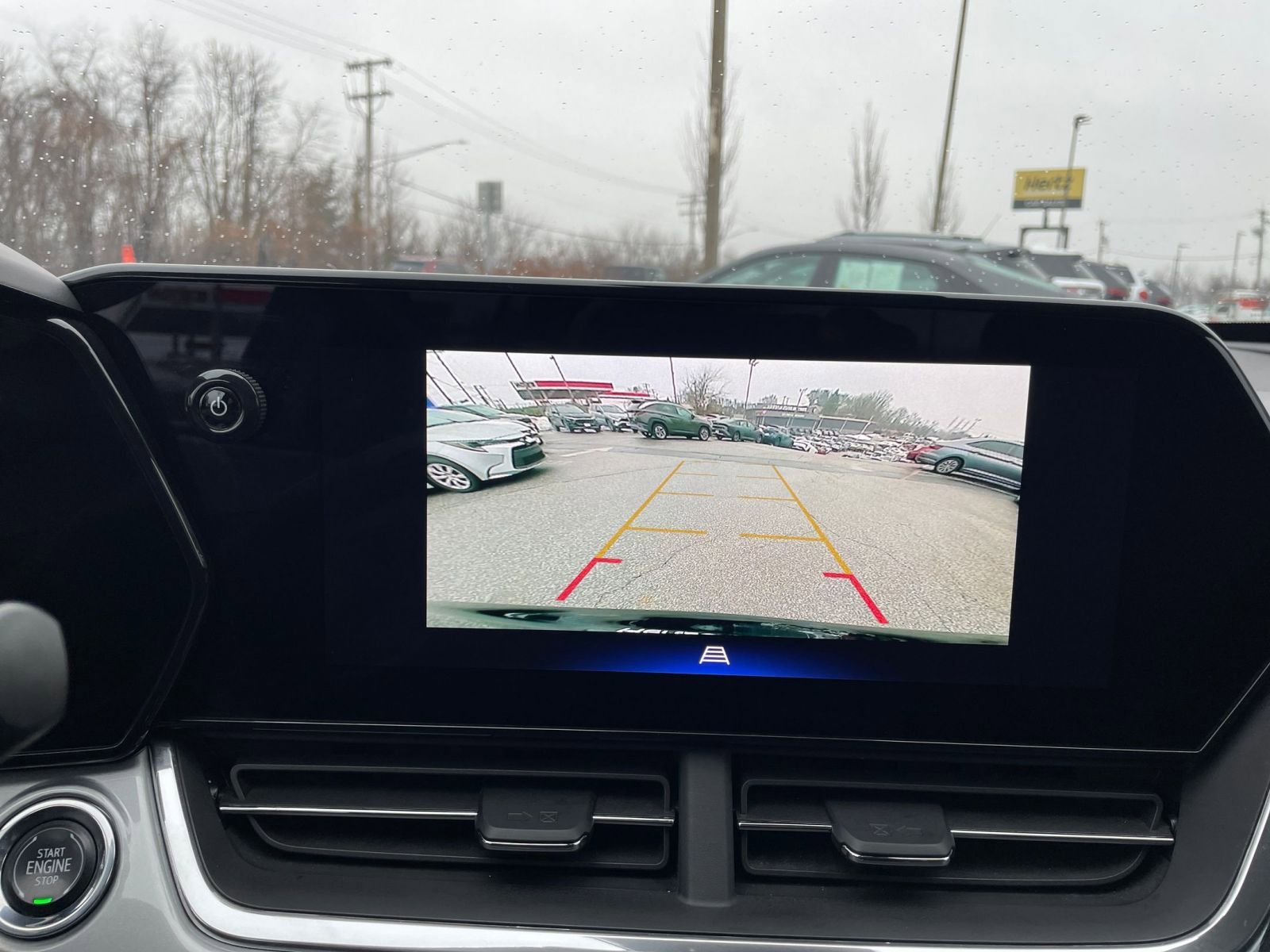 Used 2025 Chevrolet Trax LT w/ LT Convenience Package image 23