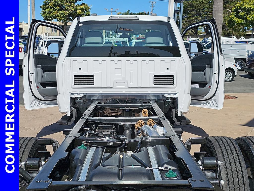New 2025 Ford F550 4x4 Regular Cab Super Duty image 12