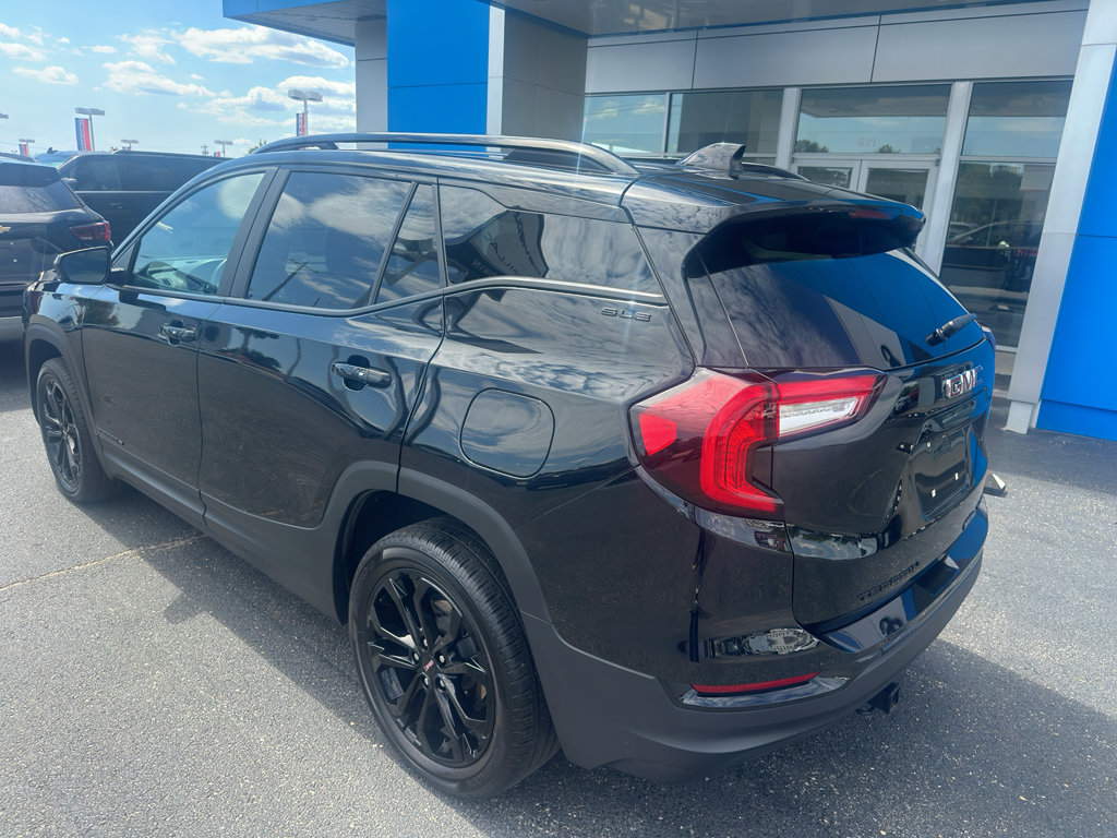 Used 2022 GMC Terrain SLE w/ Driver Convenience Package AWD/4WD image 7