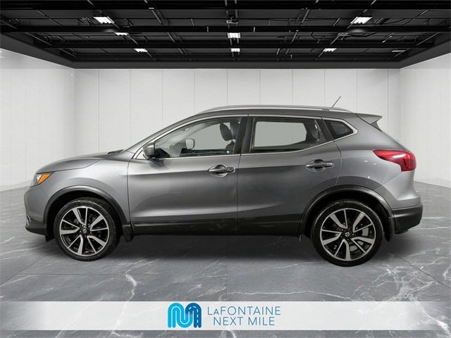 Used 2018 Nissan Rogue Sport SL w/ SL Premium Package image 2