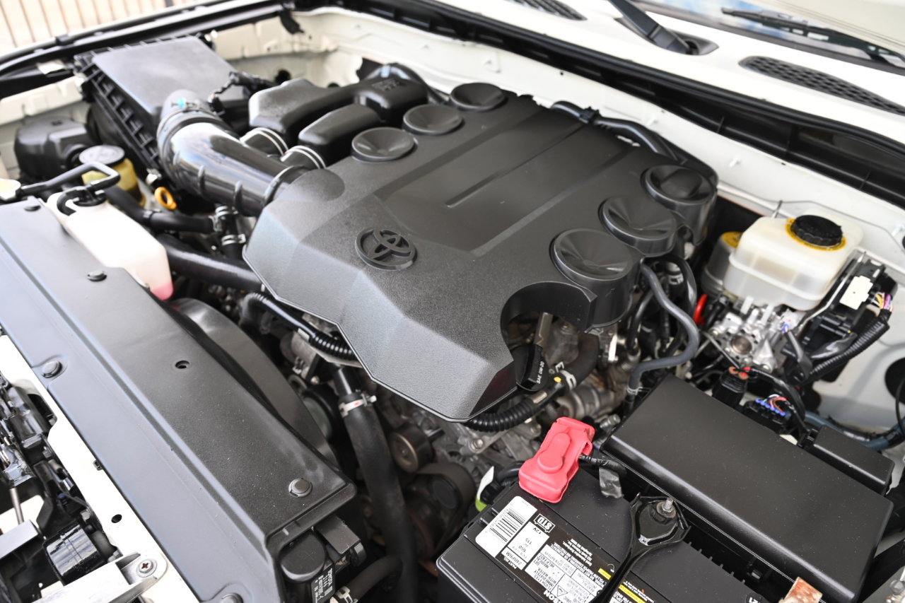 Used 2013 Toyota FJ Cruiser 4WD image 40