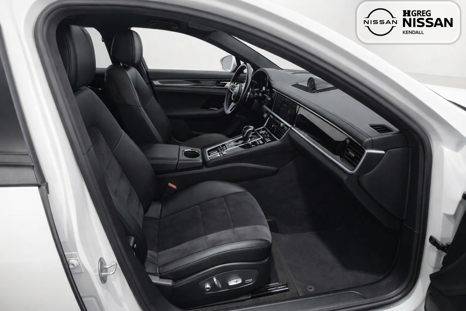 Used 2019 Porsche Macan AWD/4WD image 10