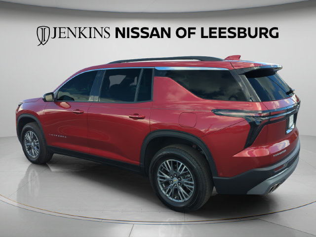 Used 2024 Chevrolet Traverse LT w/ Enhanced Driving Package FWD image 9