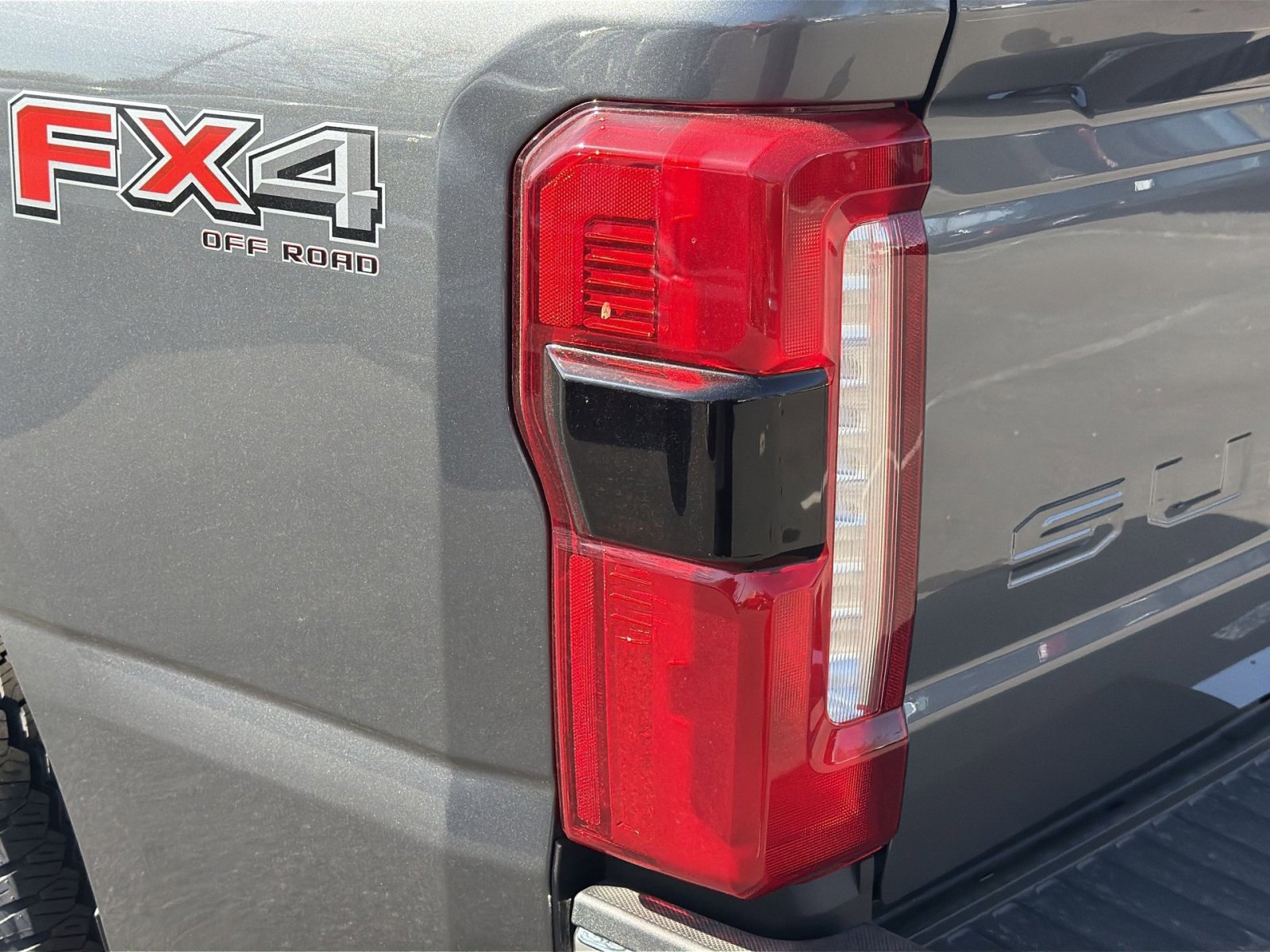 New 2026 Ford F250 Lariat w/ FX4 Off-Road Package image 17