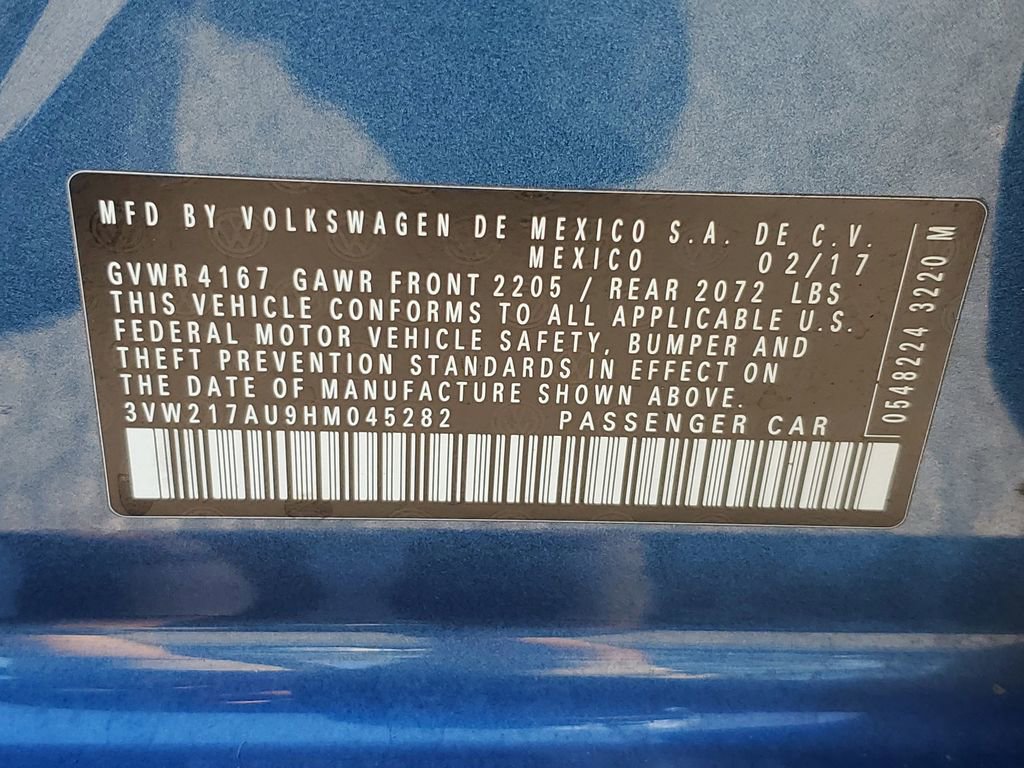 Used 2017 Volkswagen Golf S image 30