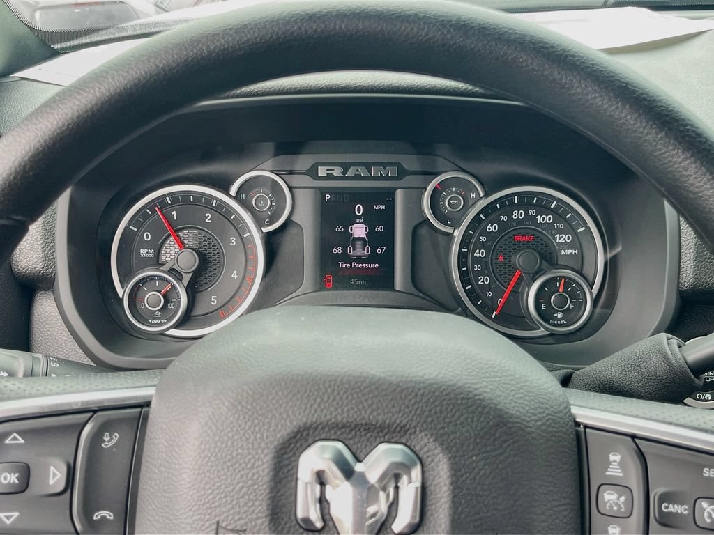 New 2026 RAM 2500 Tradesman AWD/4WD image 12