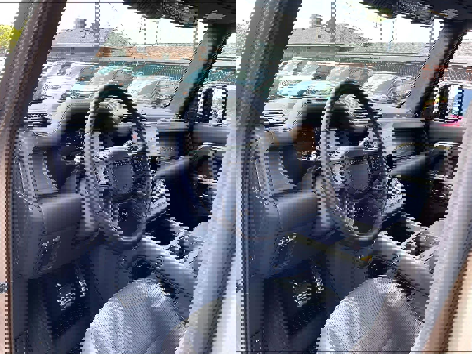 Used 2025 Land Rover Defender 110 AWD/4WD image 16