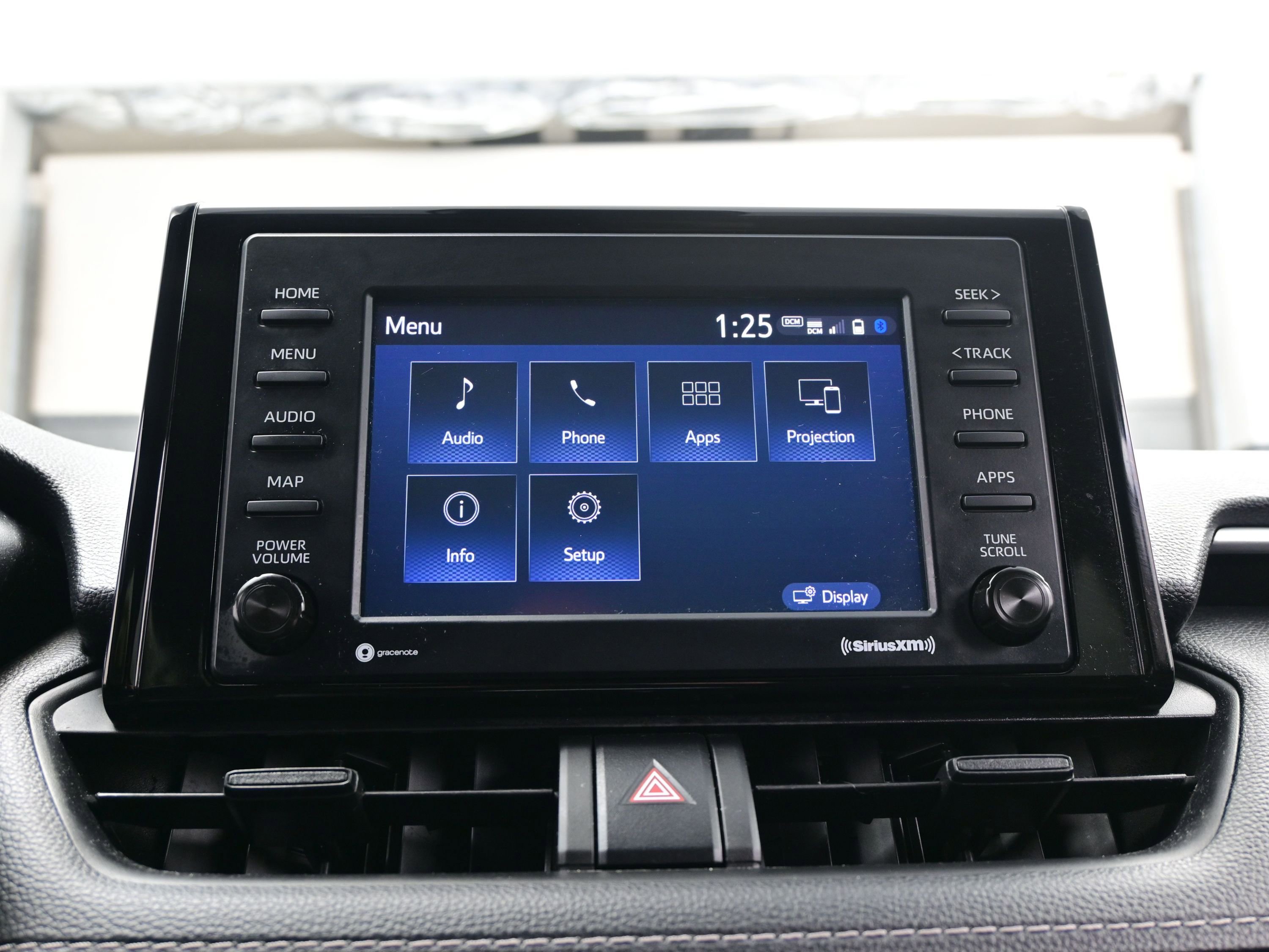 Used 2021 Toyota RAV4 LE AWD/4WD image 18