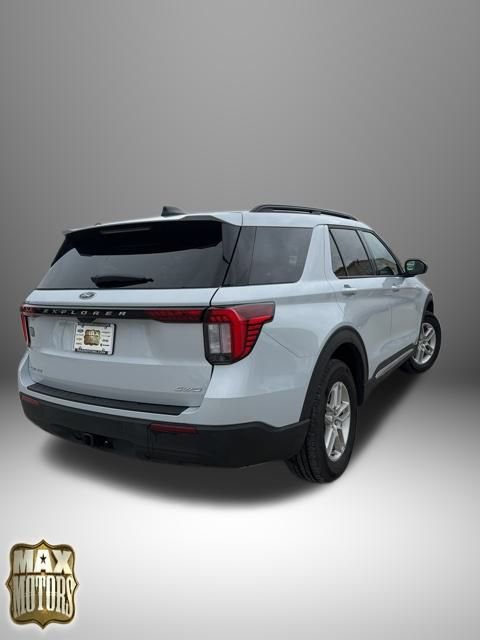 Used 2025 Ford Explorer Active image 4