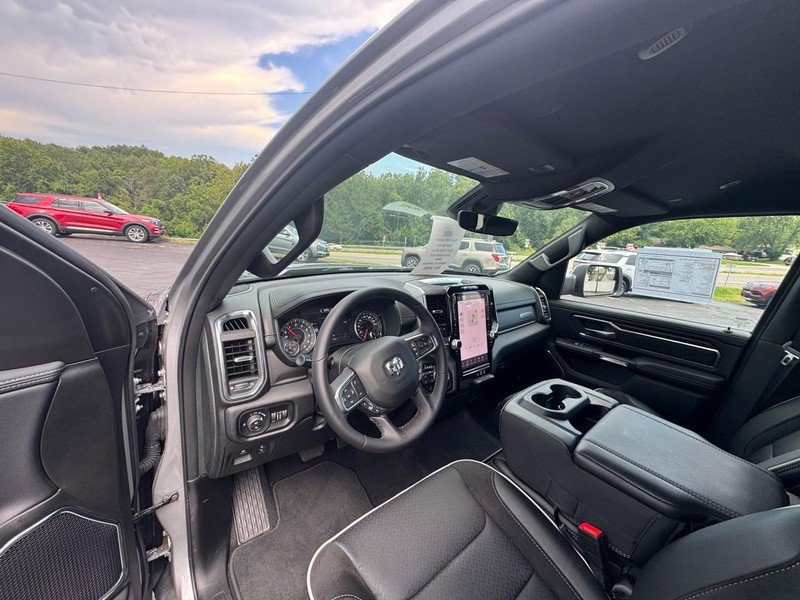 Used 2025 RAM 1500 Laramie image 12