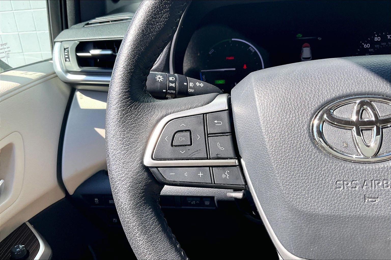 Used 2021 Toyota Sienna XLE w/ XLE Plus Package AWD/4WD image 23