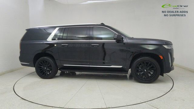 Used 2023 Cadillac Escalade ESV Premium Luxury image 70