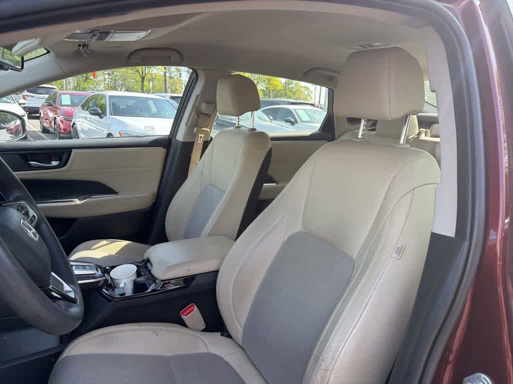 Used 2018 Honda Clarity Plug-In Hybrid image 6