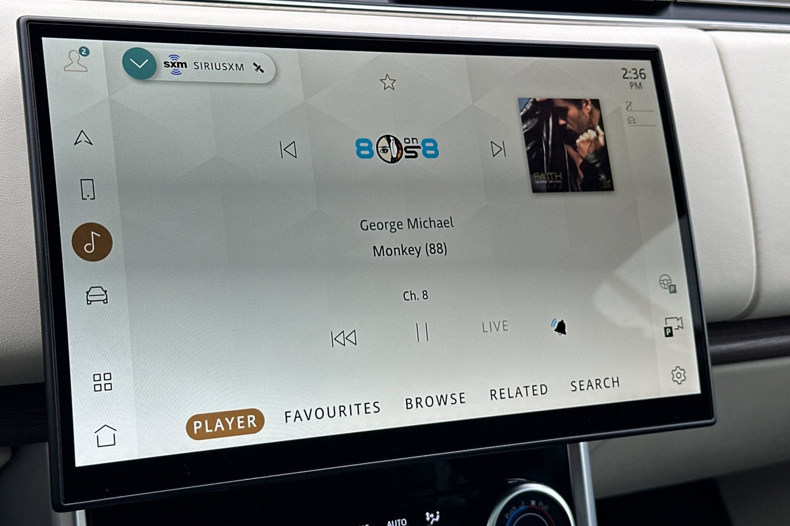 Used 2023 Land Rover Range Rover Long Wheelbase SE image 20