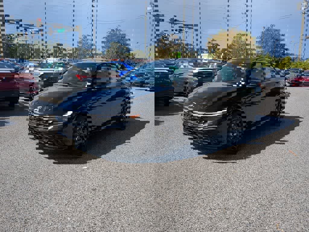 New 2026 Hyundai Elantra Sport image 2