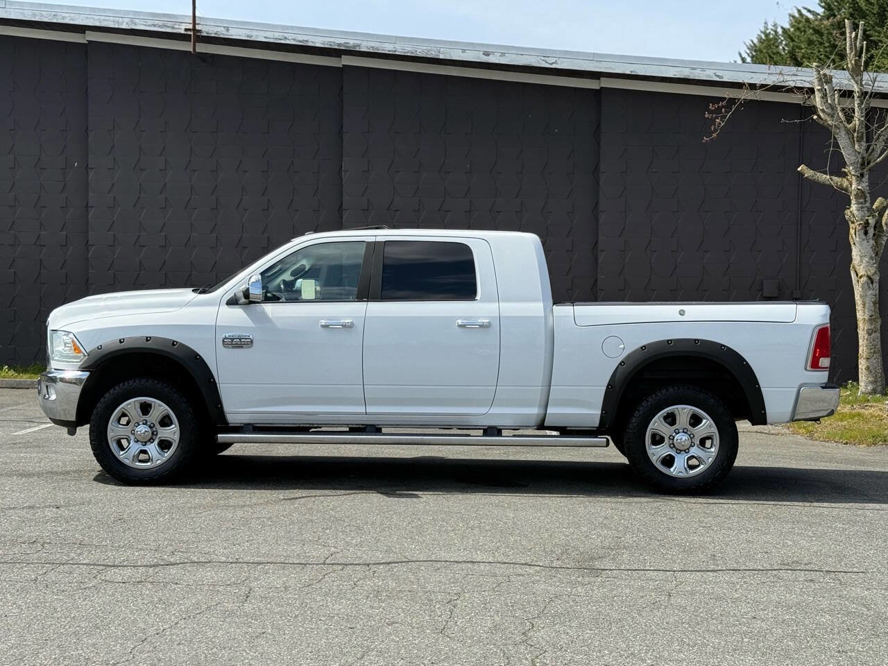 Used 2015 RAM 2500 Limited AWD/4WD image 5