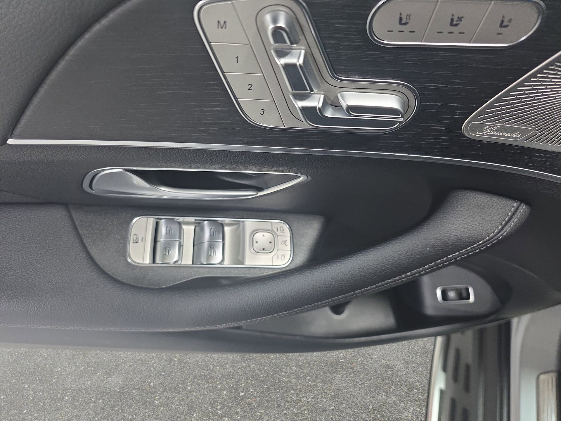 Certified 2025 Mercedes-Benz GLS 450 4MATIC image 27