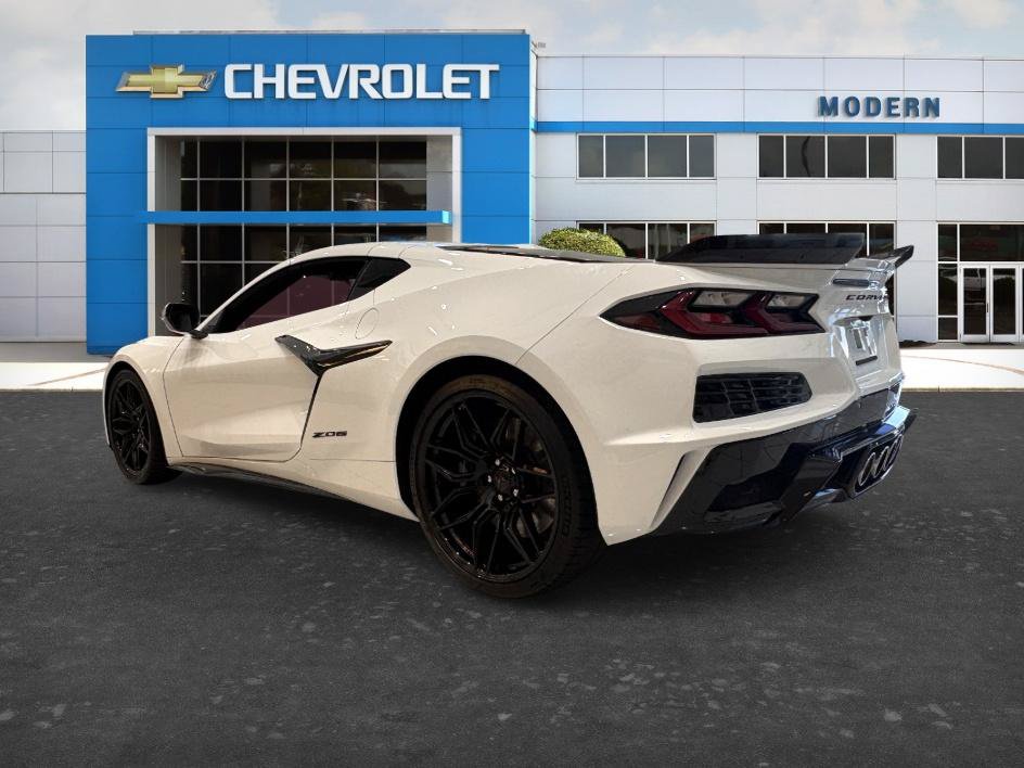 Used 2026 Chevrolet Corvette Z06 RWD image 3