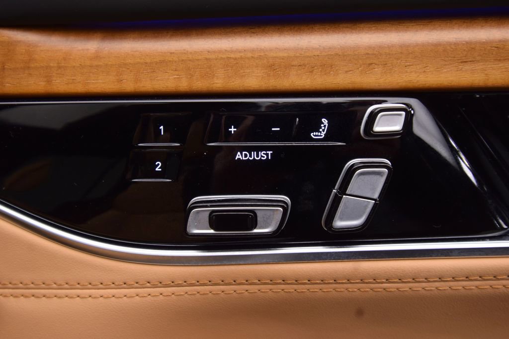 Used 2025 Jeep Grand Wagoneer Series III image 30