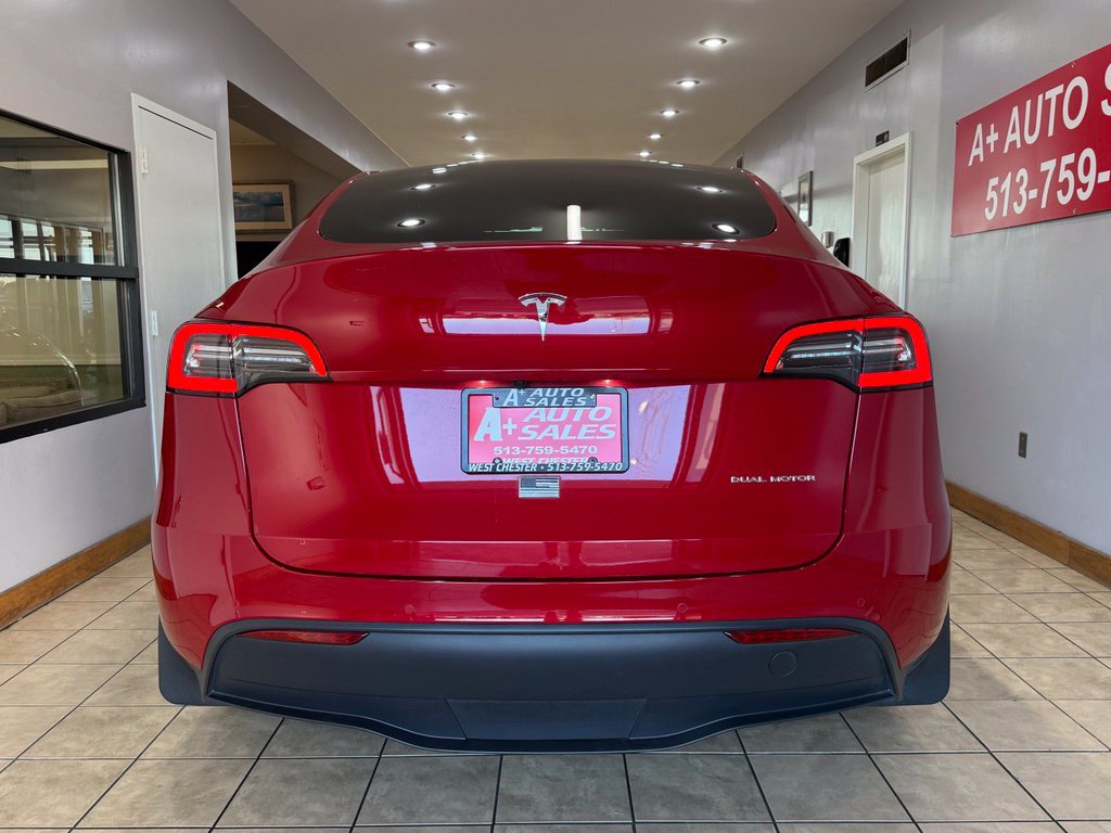 Used 2022 Tesla Model Y Long Range AWD/4WD image 6