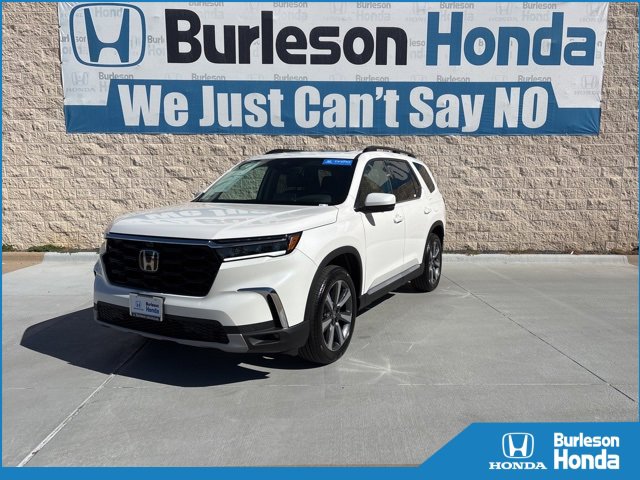 Used 2025 Honda Pilot Elite