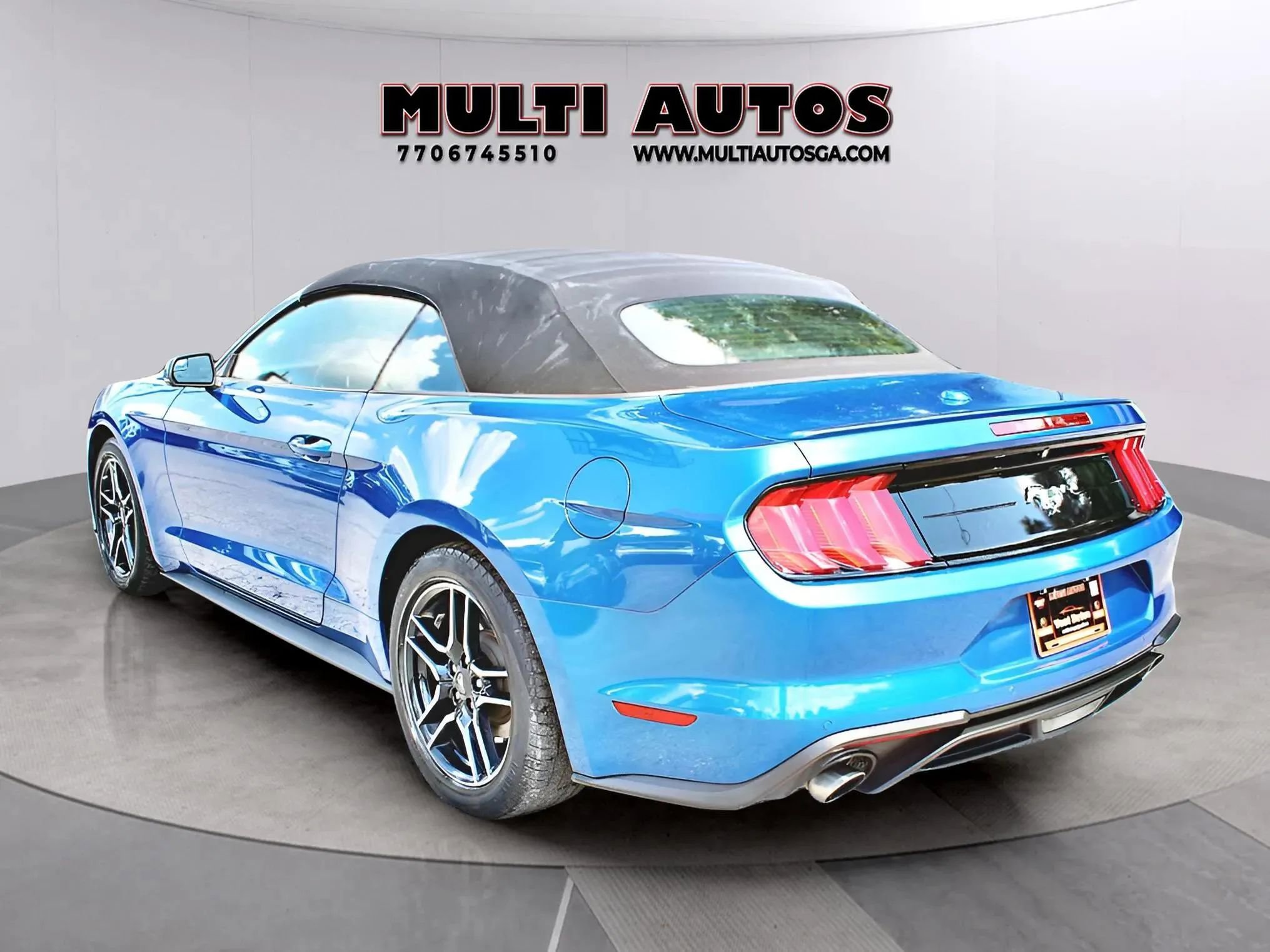 Used 2018 Ford Mustang Premium image 7