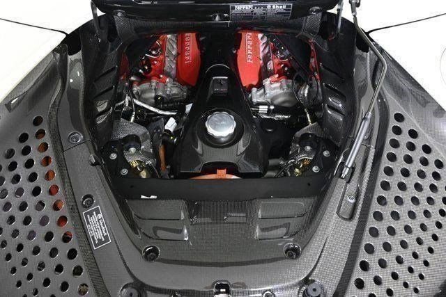 Used 2024 Ferrari SF90 Spider image 5