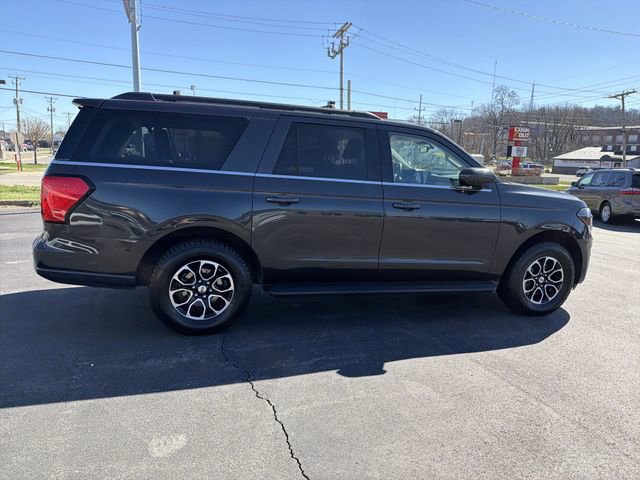 Used 2024 Ford Expedition Max XLT image 2