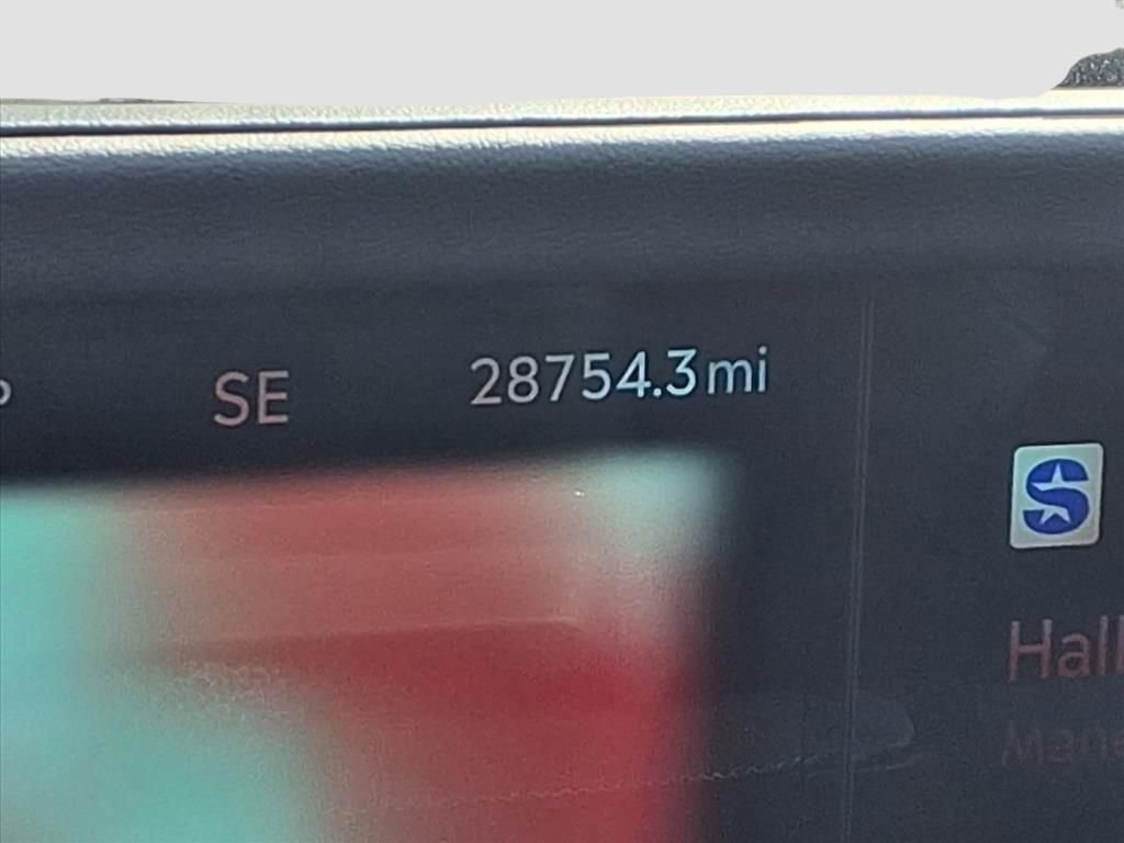 Used 2024 Lincoln Nautilus Reserve image 10