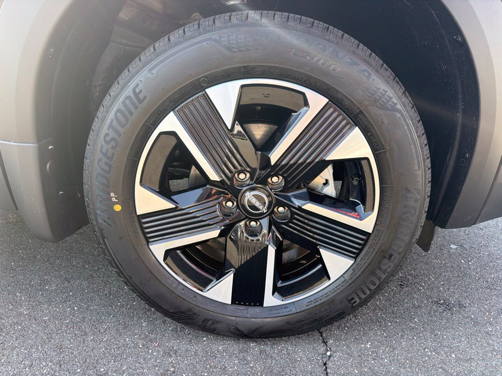 New 2026 Nissan Kicks SV w/ Cold Weather Package AWD/4WD image 29