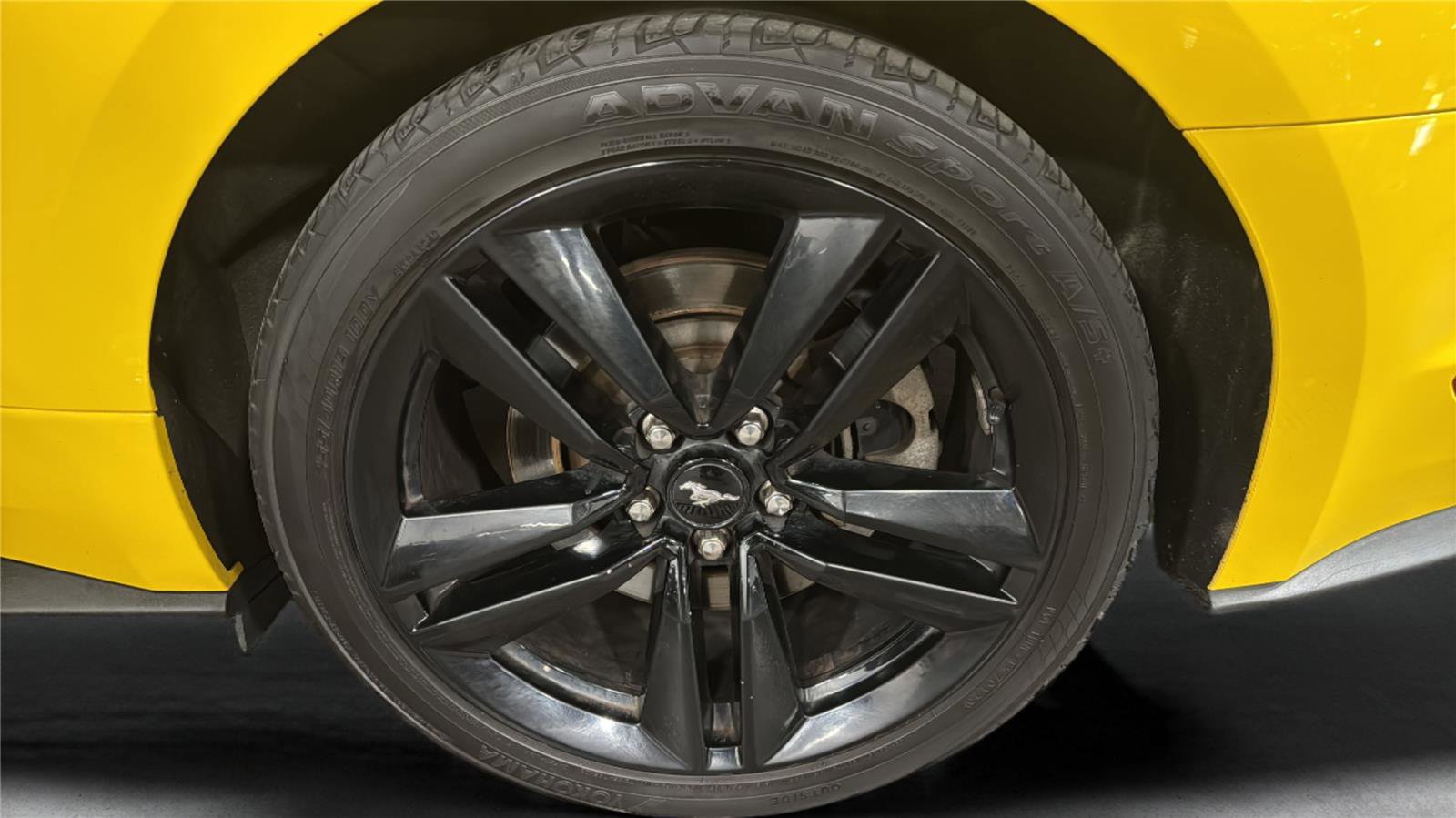 Used 2017 Ford Mustang Premium w/ Ecoboost Performance Package RWD image 23