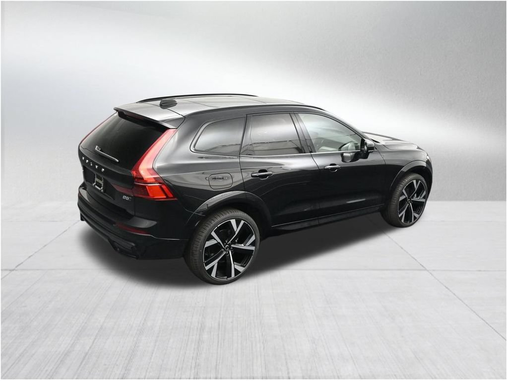 New 2026 Volvo XC60 B5 Ultra AWD/4WD image 17