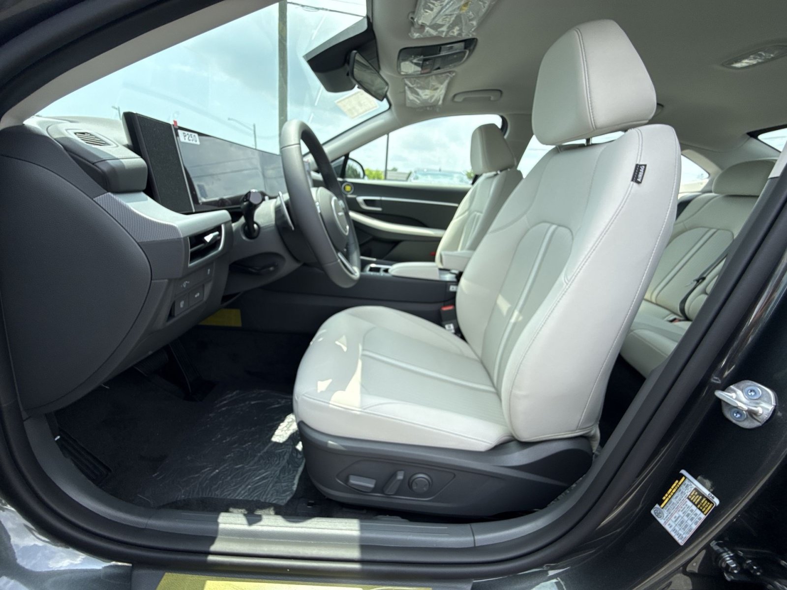 New 2026 Hyundai Sonata SEL FWD image 13