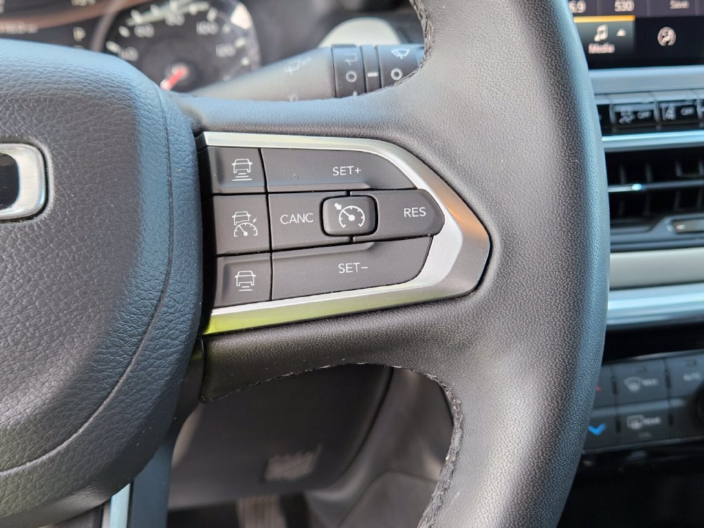 Used 2024 Jeep Compass Limited AWD/4WD image 28