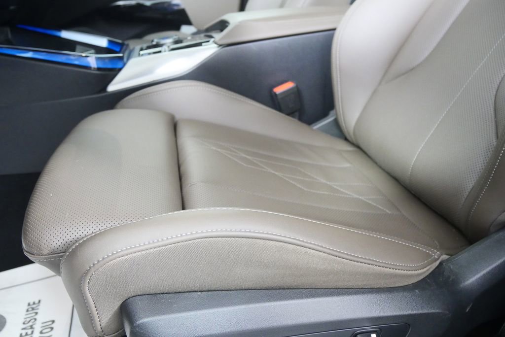Certified 2025 BMW X3 M50 AWD/4WD image 9