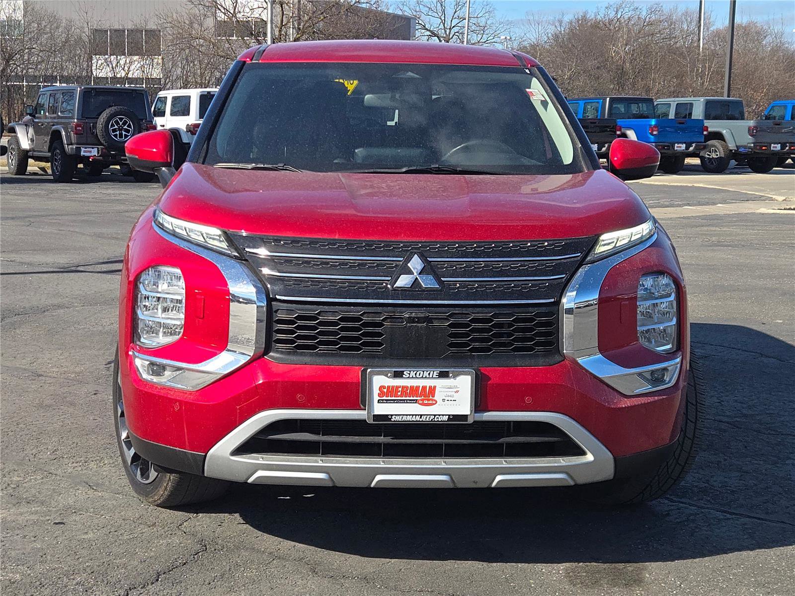 Used 2024 Mitsubishi Outlander 4WD Plug-In Hybrid image 4