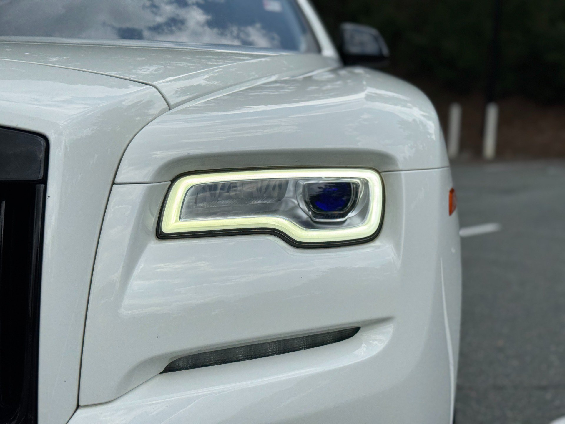 Used 2017 Rolls-Royce Wraith RWD image 20