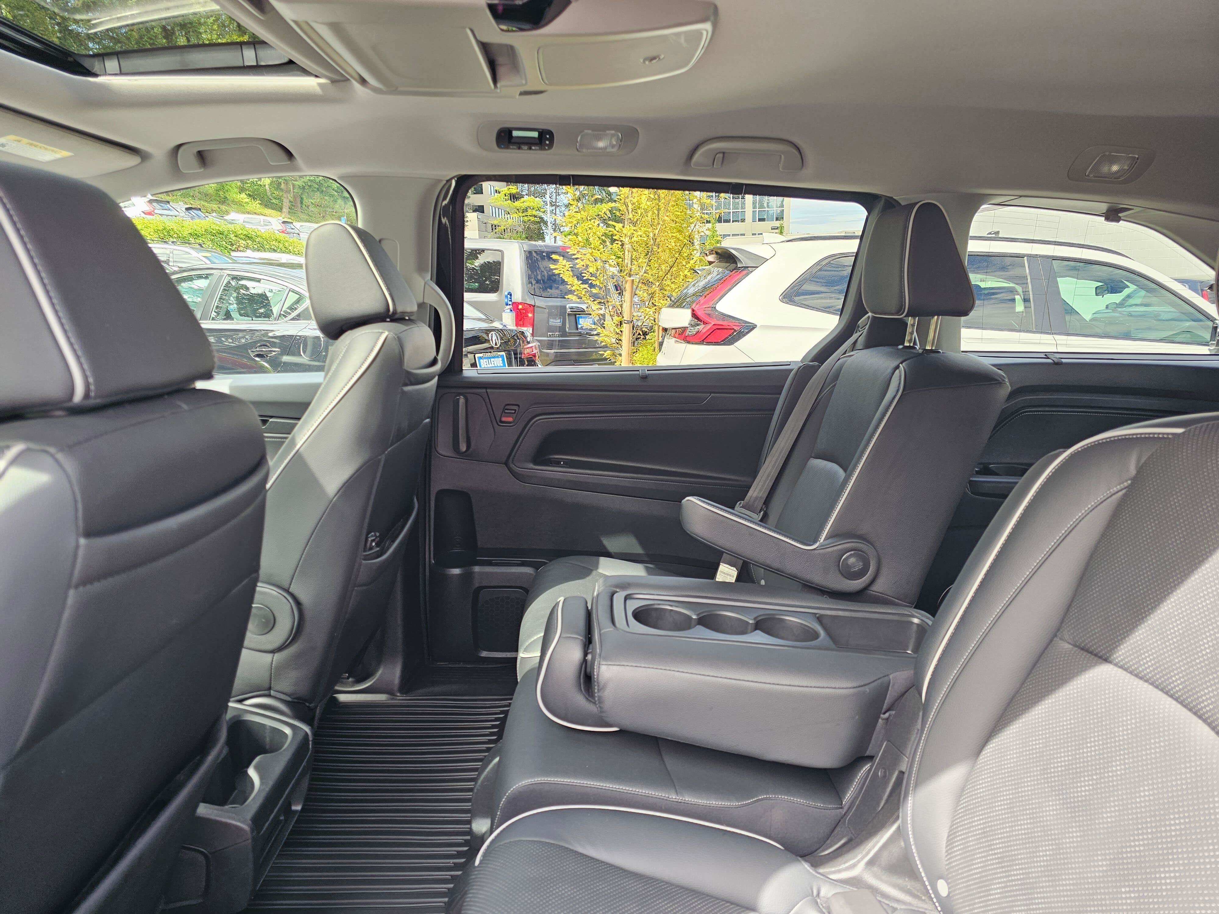 Used 2023 Honda Odyssey Elite image 19