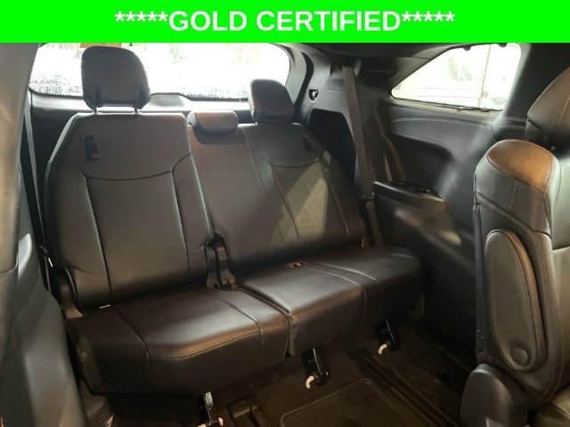 Used 2025 Toyota Sienna Platinum AWD/4WD image 38