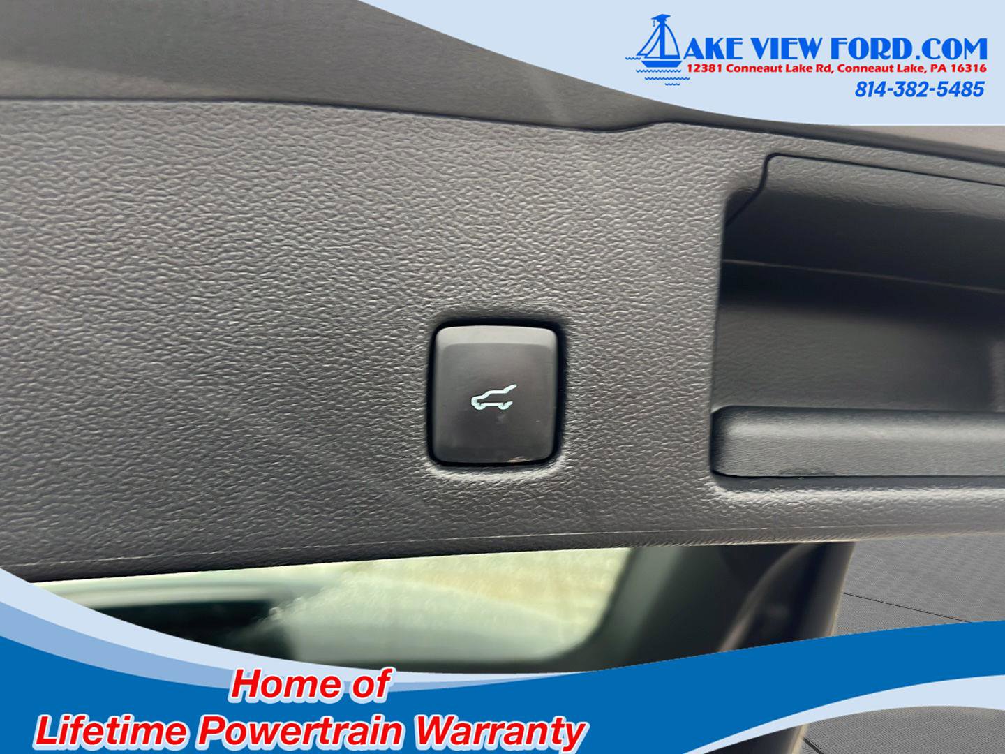 Used 2022 Ford Escape SEL image 9