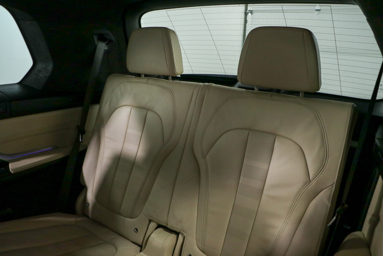 Used 2022 BMW X7 xDrive40i w/ Cold Weather Package image 26