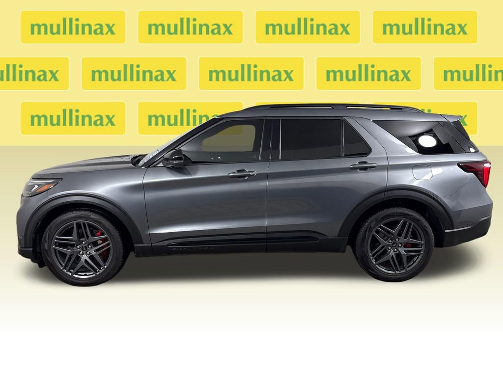 Certified 2025 Ford Explorer ST image 11