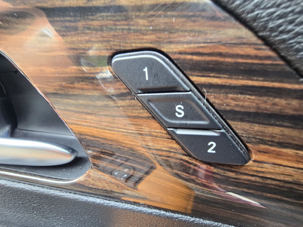 Used 2021 Chrysler Pacifica Pinnacle AWD/4WD image 29