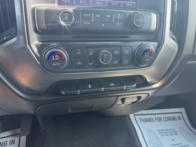 Used 2018 Chevrolet Silverado 1500 LT w/ LT Eassist Package AWD/4WD image 27