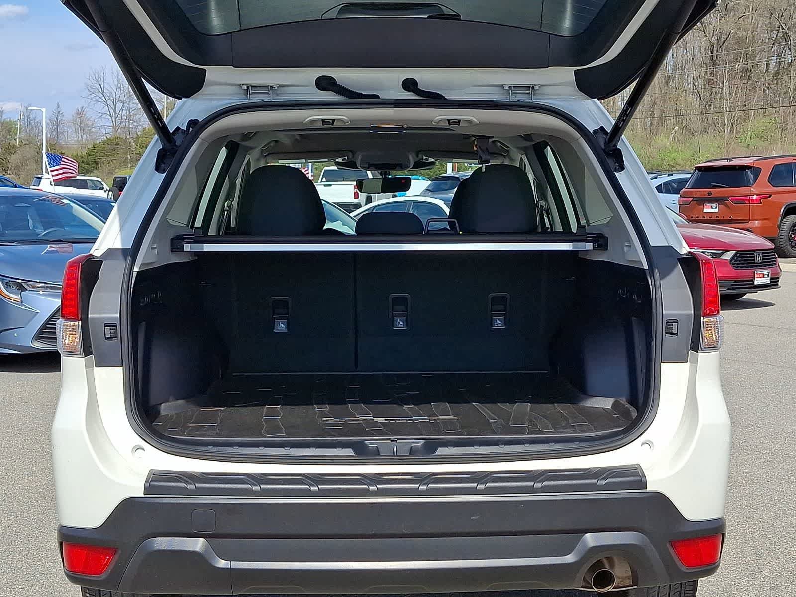 Used 2023 Subaru Forester Premium AWD/4WD image 29