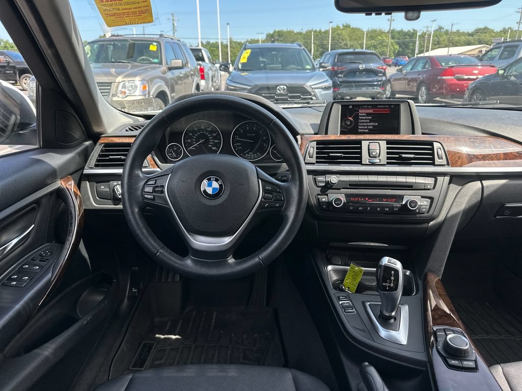 Used 2015 BMW 328i xDrive Sedan AWD/4WD image 12
