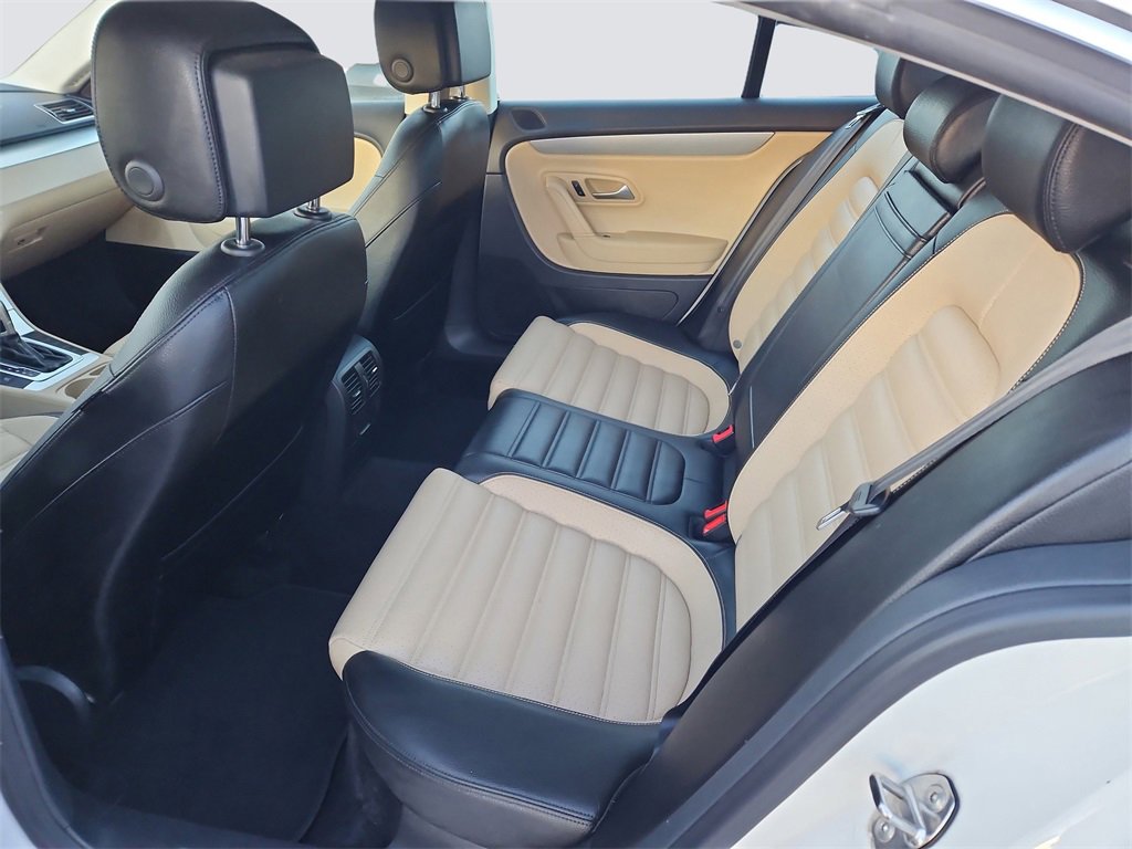 Used 2013 Volkswagen CC Sport image 27